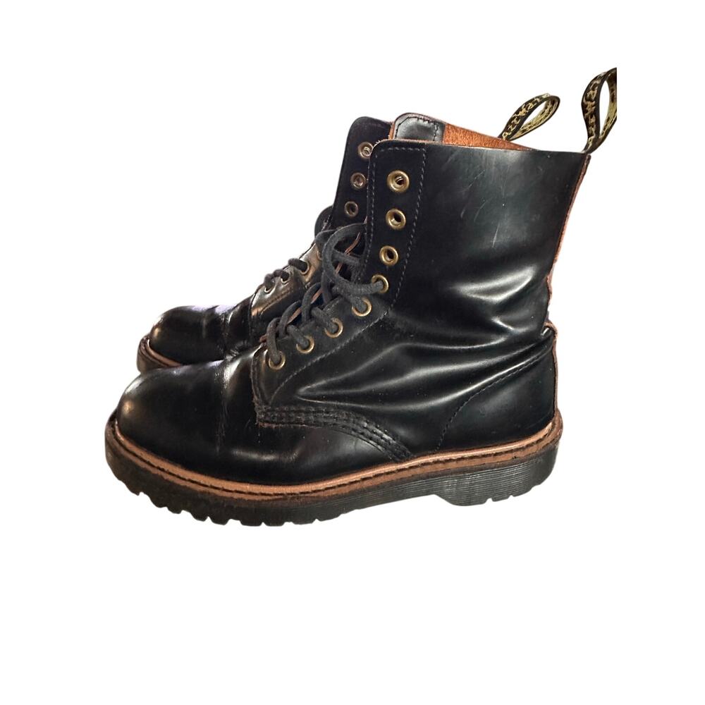 Dr. Martens Pascal II Vintage Smooth Boots – Black Women’s Size 7 (EU 38)